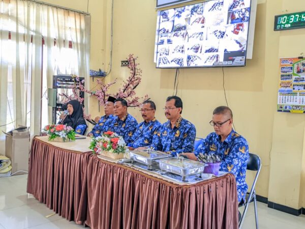 Syukur dan Prestasi Mengiringi Tasyakuran Kenaikan Pangkat Guru SMAN 2 Tanggul