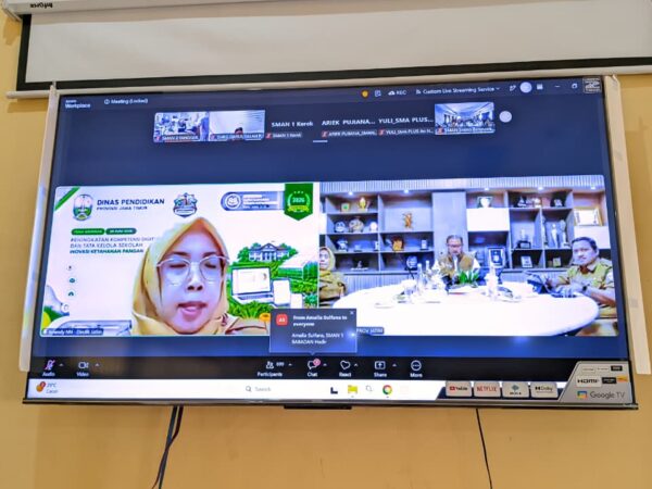 Guru SMAN 2 Tanggul Antusias Ikuti Webinar Peningkatan Kompetensi Digital dan Tata Kelola Sekolah Inovasi Ketahanan Pangan