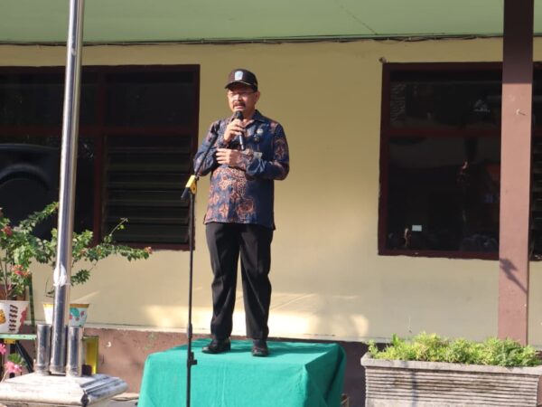 Semangat Berkarya dan Berprestasi! Kepala SMAN 2 Tanggul Buka Demo Ekstrakurikuler 2026 Melalui Apel Pagi
