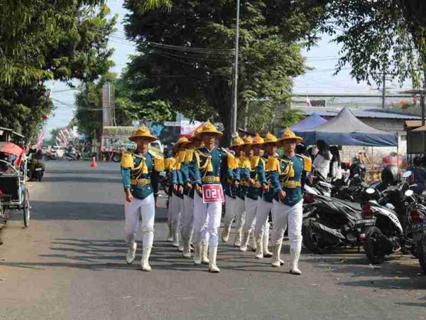 Pelaksanaan Meriah Memperingati HUT RI-81, SMAN 2 Tanggul Mengirim Lebih dari 5 Regu untuk Memeriahkan Lomba Gerak Jalan