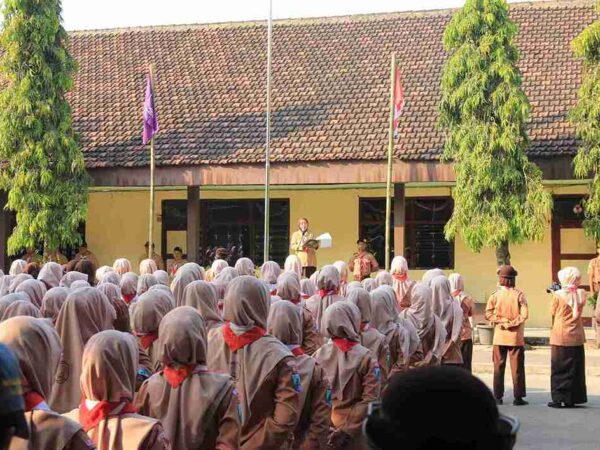Semarak Perayaan Hari Pramuka ke-65, SMAN 2 Tanggul Laksanakan Upacara Penuh Makna!