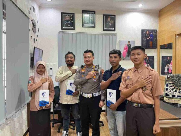 Sukses Membanggakan! Tim Paskibra SMAN 2 Tanggul Raih Juara 2 Lomba Hari Lalu Lintas HUT Bhayangkara Ke-71!