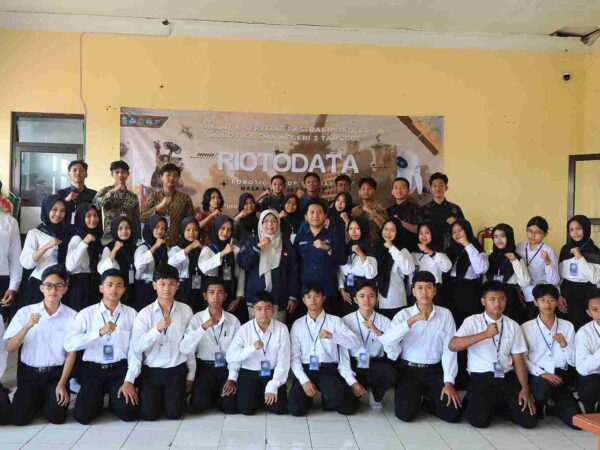 Diklat Ekstrakurikuler RIOTODATA, Tanamkan Kesadaran Pentingnya Internet Of Things, 3D Design hingga Kepemimpinan!