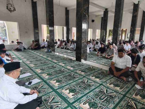 Satukan Doa dan Ikhtiar, Murid dan Wali Murid Kelas XII SMAN 2 TANGGUL Kompak Memohon Kelancaran Menjelang Ujian TKA!