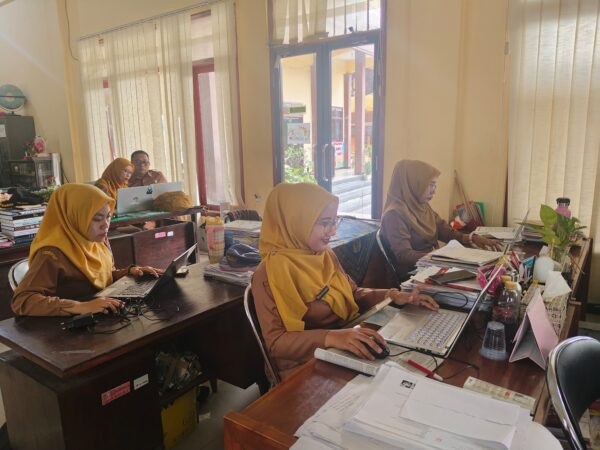 Dukung Kelancaran TKA 2026, Pembelajaran Daring Kelas X dan XI SMAN 2 Tanggul Berlangsung Tertib dan Interaktif